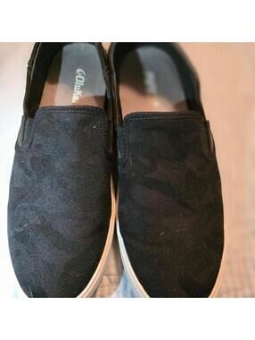 Olukai Men's Black slip on shoes